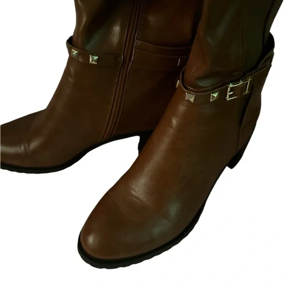 Womens knee high boots. Size 9 - Picture 5 of 7